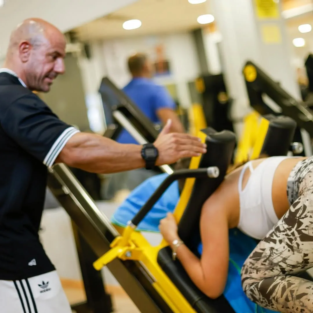 Entrenamiento en Élite Fitness 8