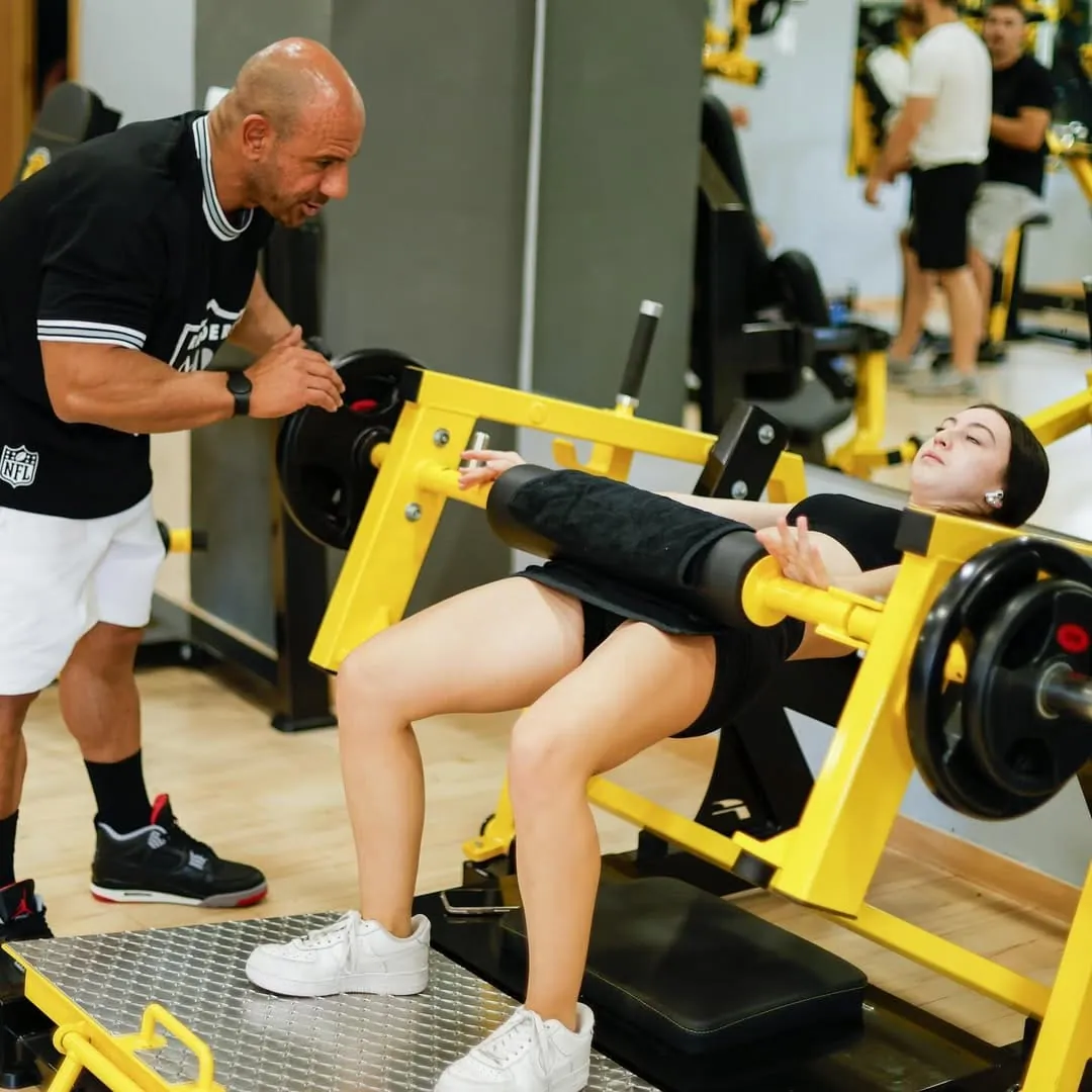 Entrenamiento en Élite Fitness 11