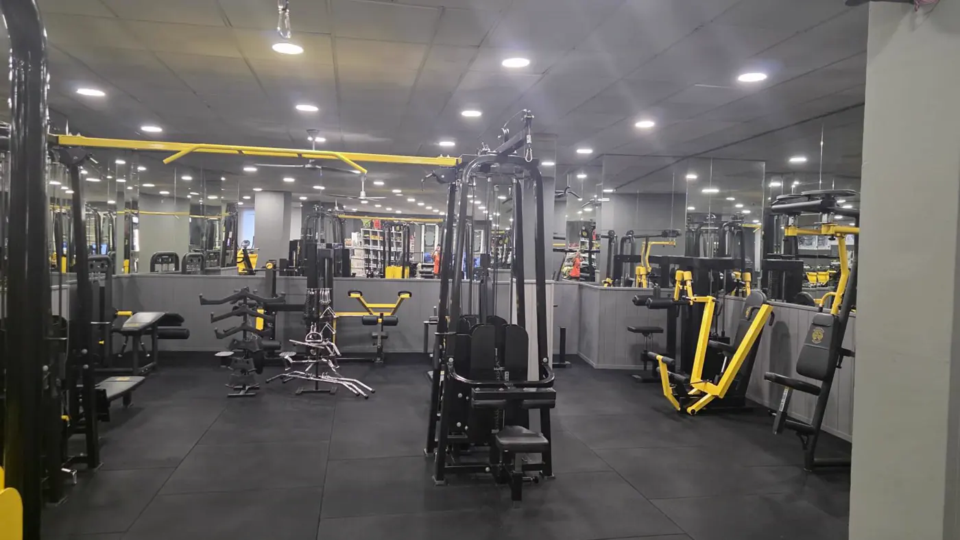 Instalaciones de Élite Fitness — Mijas Costa (1)
